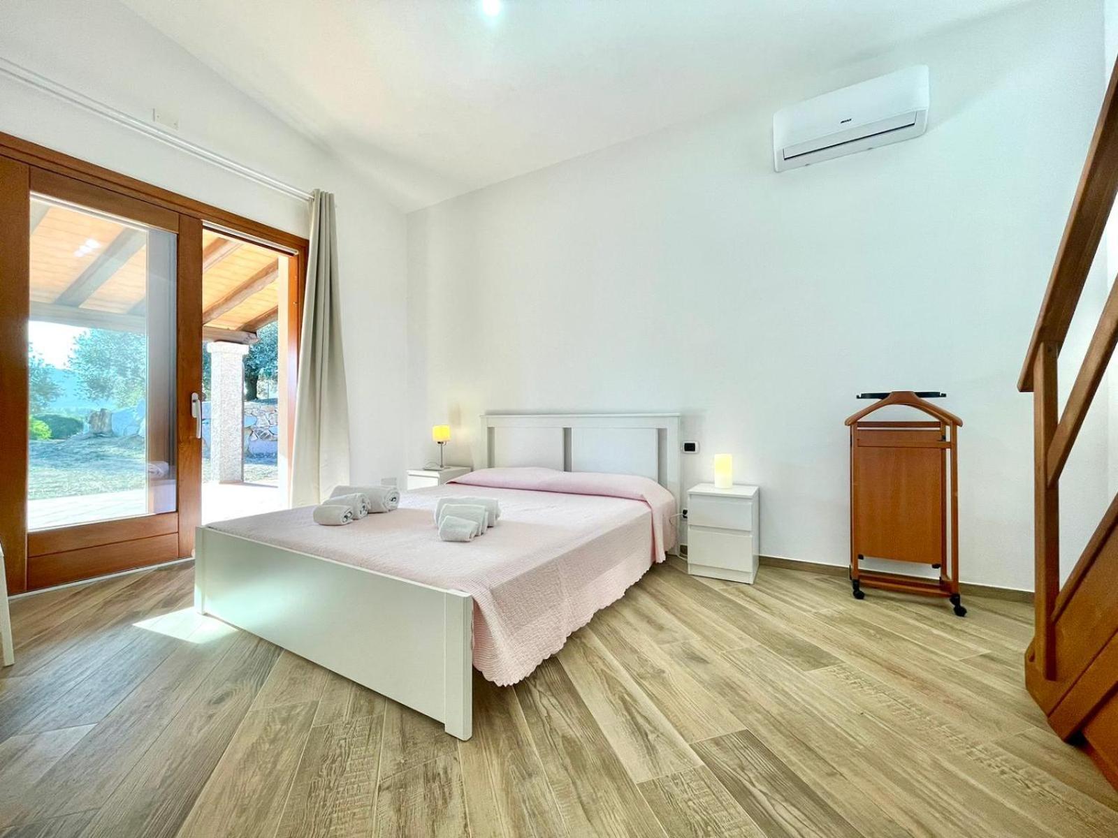 Cronta Apartments Бари Сардо Екстериор снимка