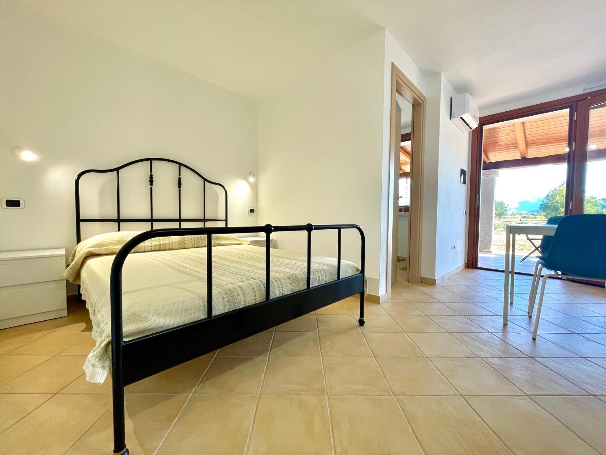 Cronta Apartments Бари Сардо Екстериор снимка