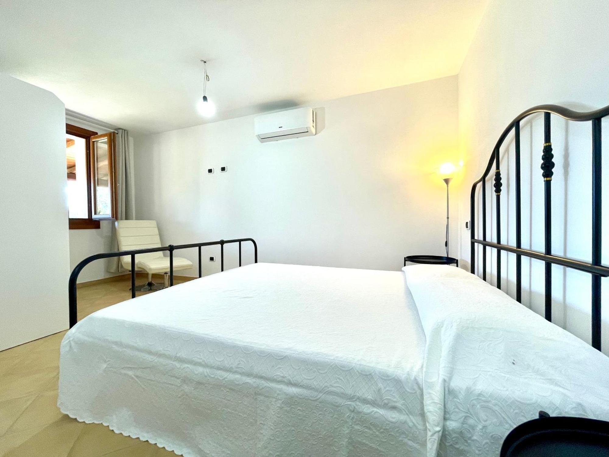 Cronta Apartments Бари Сардо Екстериор снимка
